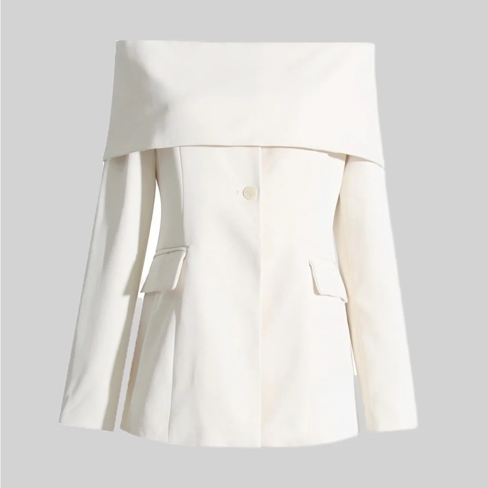 Sierra Darien Cut Out Shoulder Jacket